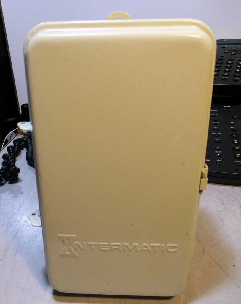 Intermatic T101R201 Timer, 120-240V Mechanical Timer w/ Heater Protection