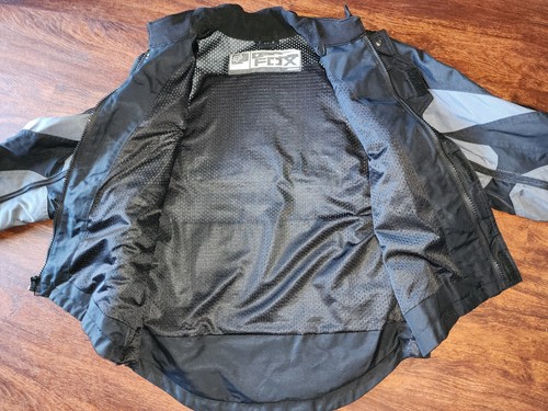 FOX 360 RACING MOTORCYCLE JACKET BLACK-GRAY SIZE MEDIUM, IT IS USED - Picture 4 of 12
