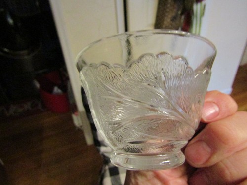 Vintage geprägt in Glas Traubenblatt Muster Bowle Schale Tassen Gläser Set 10 - Bild 3 von 7