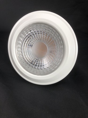 Two (2) MaxLite LED Flood Bulbs 13W (90W Equiv.) Daylite 5000K Dimmable - Picture 3 of 6