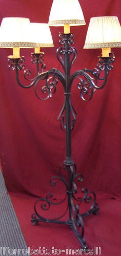 LAMPADA a STELO . PIANTANA in Ferro Battuto . Realizzazioni Personalizzate . 482 - Picture 1 of 3