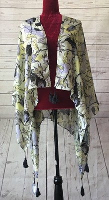  Shawl Wrap Kimono Green/Yellow Citron Flower Tasseled Demdaco Baxter Mill Woman
