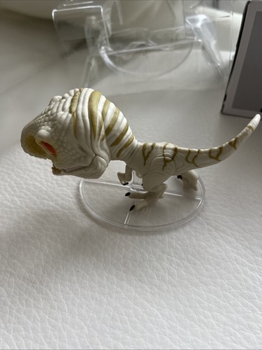 FIGURA DE VINILO FUNKO POP PELÍCULAS JURASSIC WORLD DOMINION ATROCIRAPTOR GHOST #1205 - Imagen 4 de 8
