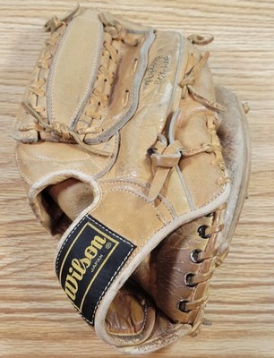 Vintage Wilson Pro Style Baseball Glove Model A2104 Jim ''Catfish'' Hunter RHT