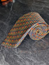 Vintage Burberrys Tie Gold Links On Blue Geometric