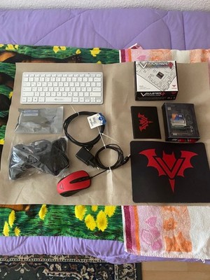 Amiga Apollo Vampire V4+ Standalone mit Zubehör