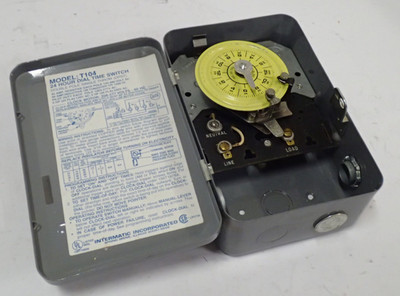 INTERMATIC INCORPORATED T104 24 HOUR DIAL TIME SWITCH DPST