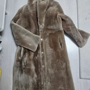 Robo Reversible Leather Long Mouton Coat Mocha Beige M
