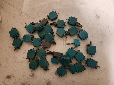 Edac Lot of 30+  MISC Socket Screw housing 20 Pin Rack & Panel 516-020-000-201
