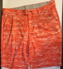 GREG NORMAN MicroLux ML75 Golf Shorts Size 34 Excellent Condition