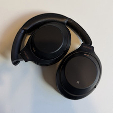 Sony WH1000-XM3 noise cancelling headphones w...