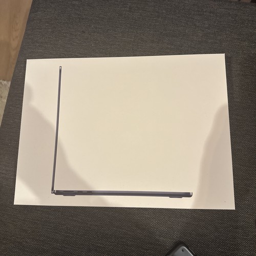 MacBook Air M3 13 Zoll, 256 GB, 16GB Ram, Mitternachtsblau - Bild 8 von 8