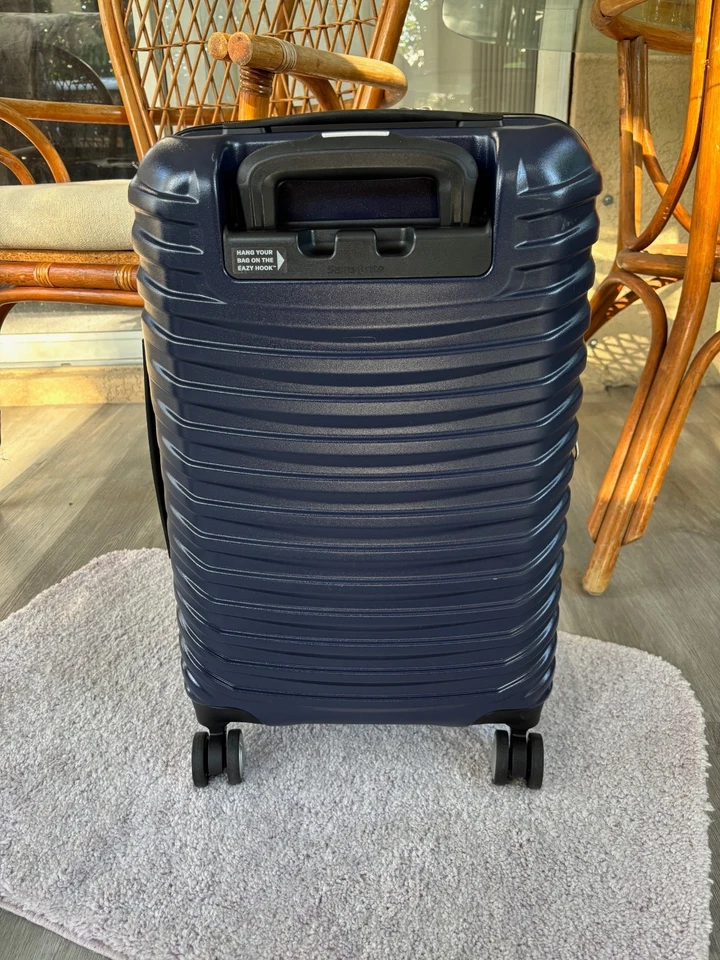 Samsonite Spin Tech 6 Carry-On Spinner Color: Midnight Navy - Image 3 of 4
