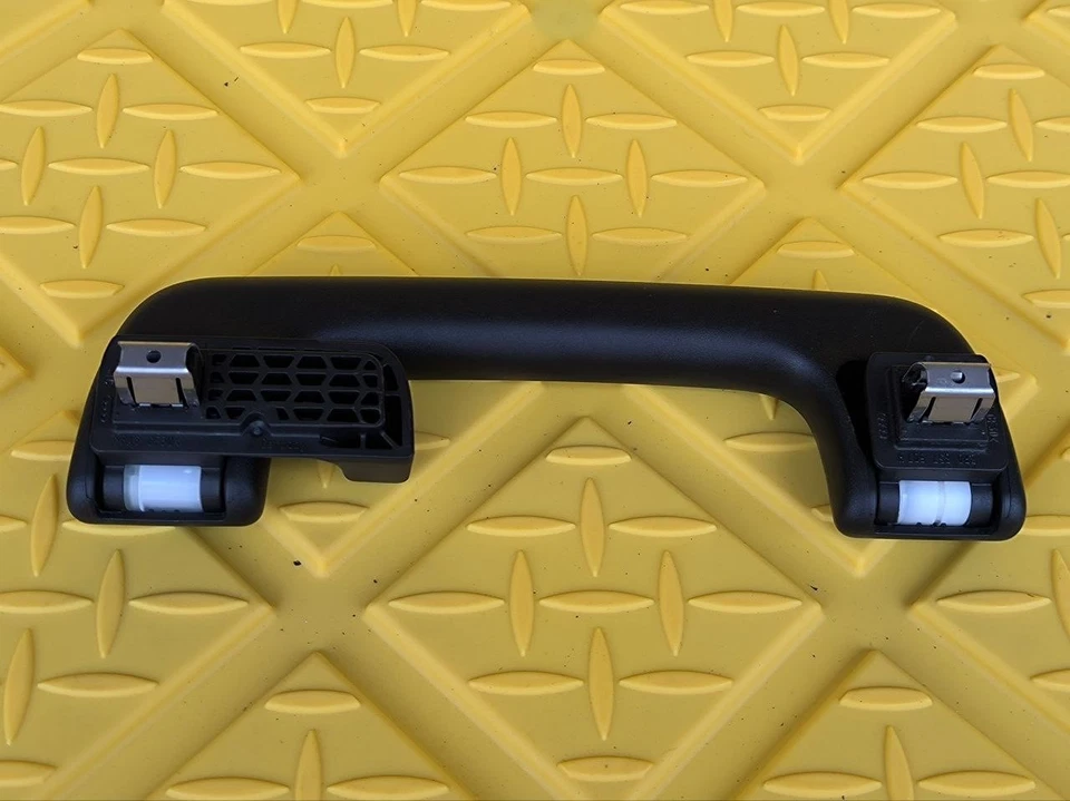 Manija de agarre de techo delantero OEM AUDI S5 2018 3,0T PREMIUM PLUS -8R0857607H Foto 2 de 4