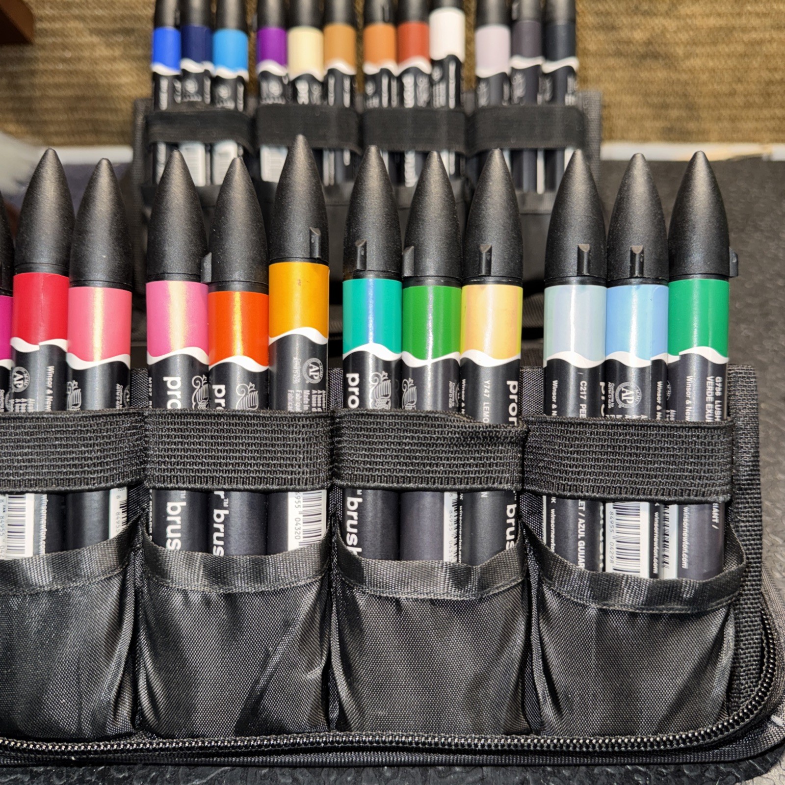 Winsor And Newton Promarker Brush Set With Carrying Case 24 Count