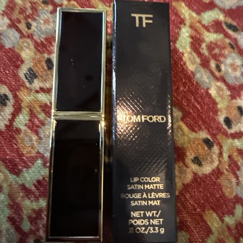 Rossetto Tom Ford Lip Color Satin Matte #27 senza vergogna 0,11 once / 3,3 g nuovo con scatola - Foto 1 di 5