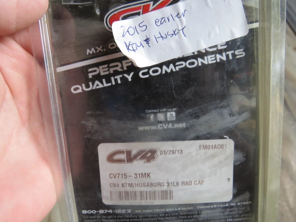 Tapa radiador CV4 CV715-31MK KTM HUSABERG FE HUSQVARNA SM OM28 Foto 3 de 3