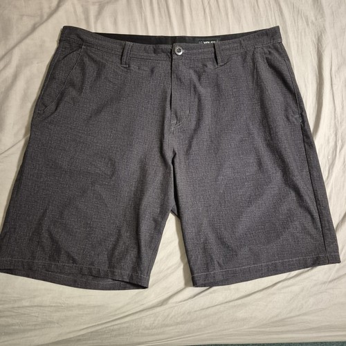 Volcom Black Board Shorts Size 40 - Picture 9 of 9