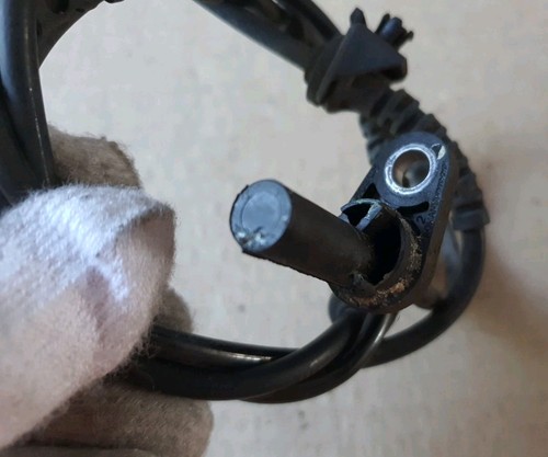 BMW F10/F11 2010-17 FRONT ABS SENSOR 6782099 - Picture 12 of 24