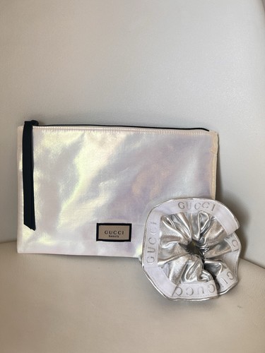 Pochette e Scrunchie Gucci upcycling