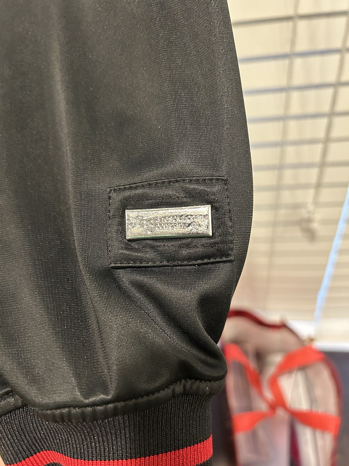 Picture 4 of 7