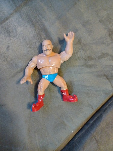 wwf hasbro wwe mattel retros series 8 the iron she...