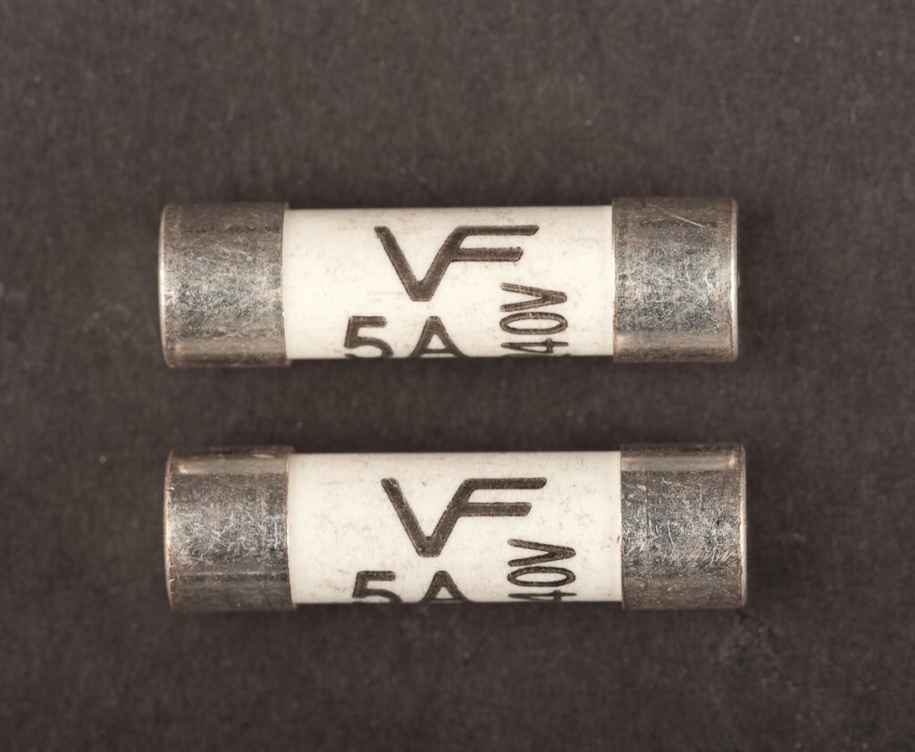 Consumer Unit Fuse Board Fuses 5Amp,15Amp,20Amp,30Amp,45Amp Electric