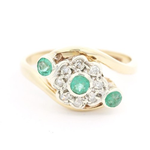 Vintage Cluster-Ring 9 kt Gold Diamant & Smaragd Gänseblümchen
