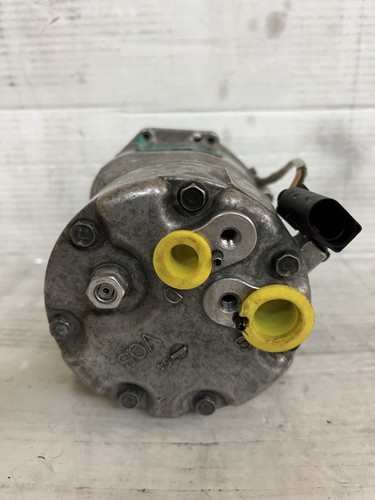 USED OEM AC Compressor 1J0820805 / 471-7003 / 10000552 / 000712 - Picture 4 of 5