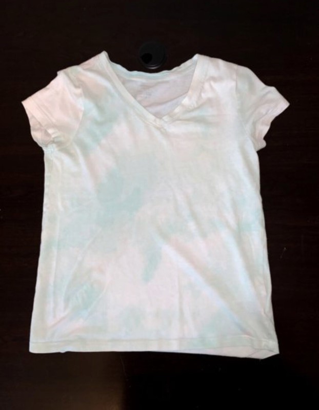 girls size medium shirt 