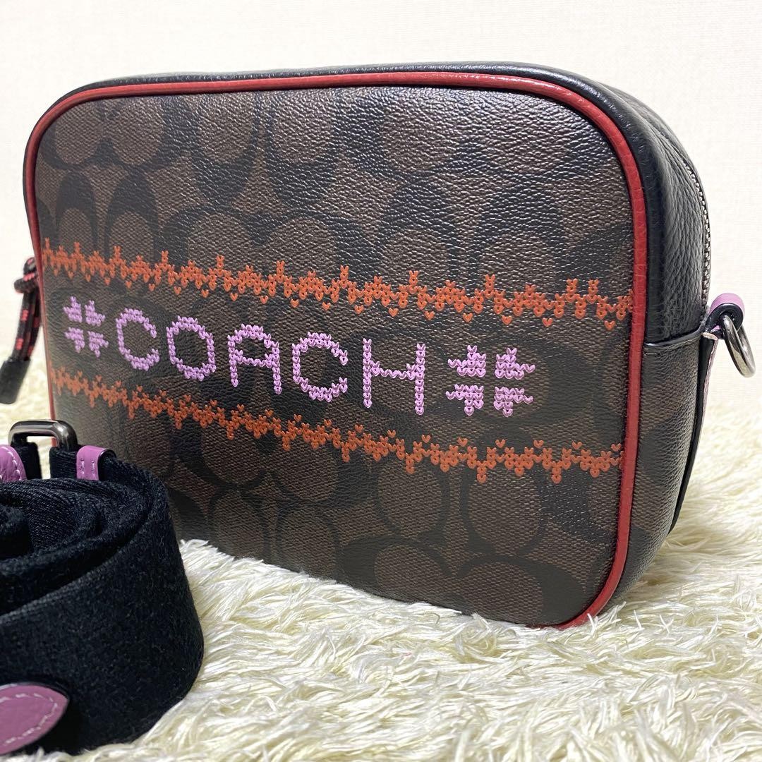 Excellent Condition COACH Shoulder Bag Graphic Signature