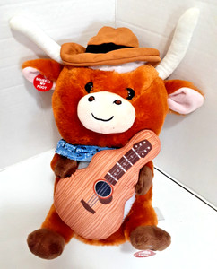 Cuddle Barn Lil Austin Plush Cow Vibrates Sings Willie Nelson ON THE ROAD AGAIN