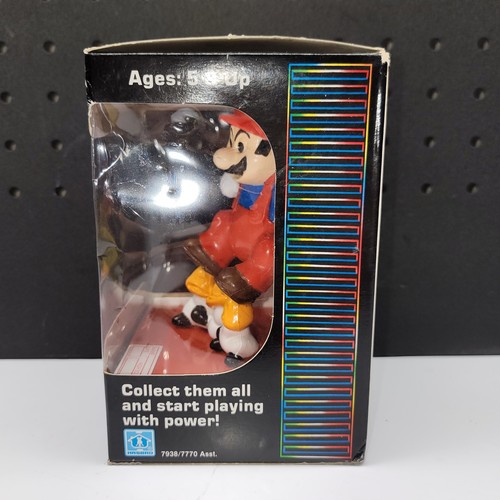 SUPER MARIO BROTHERS Mario Stomps the Goombas Trophy Figur mit Scorekarte 1988 - Bild 5 von 7