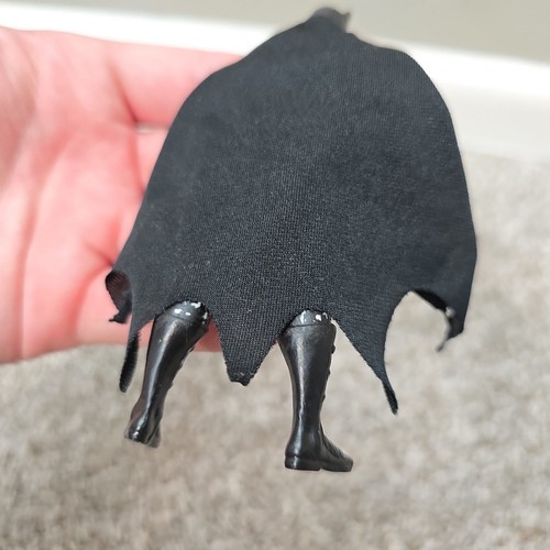 BATMAN Dark Knight Shadow Wing Figure with Cape 1990 Kenner Vintage - Picture 8 of 11