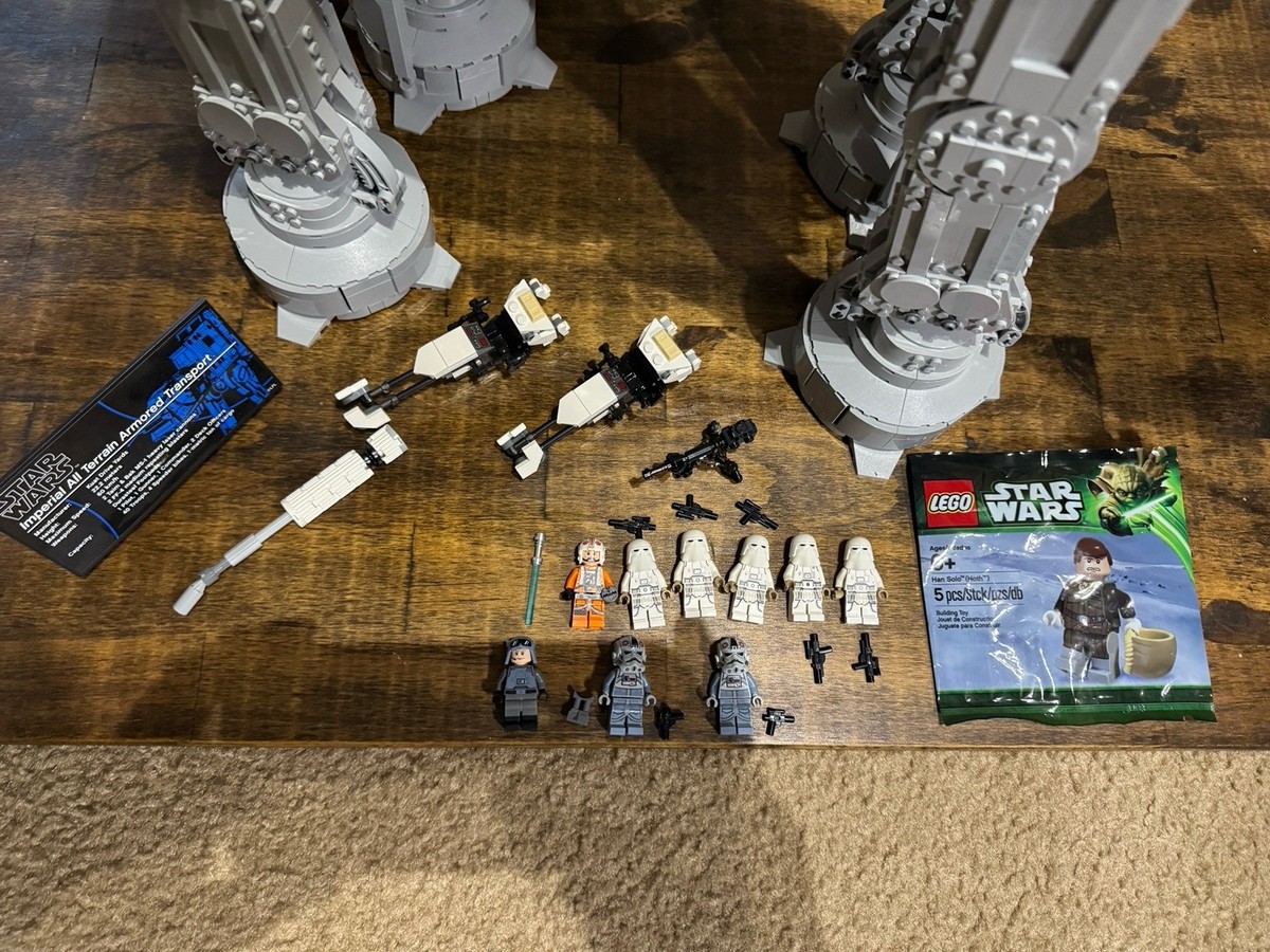 Lego Star Wars UCS AT-AT 75313 Complete With Figs And Instructions