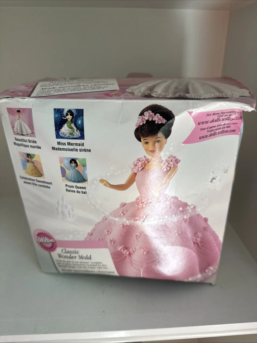 wilton classic wonder mold doll dress CLASSIC WONDER MOLD SET