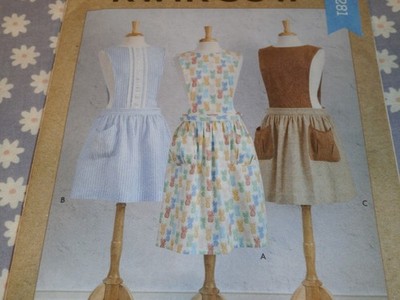 KWIK SEW 4281 MISSES  FULL  BIB  APRONS  W/POCKETS PATTERN-NEW-UNCUT -XS-XL