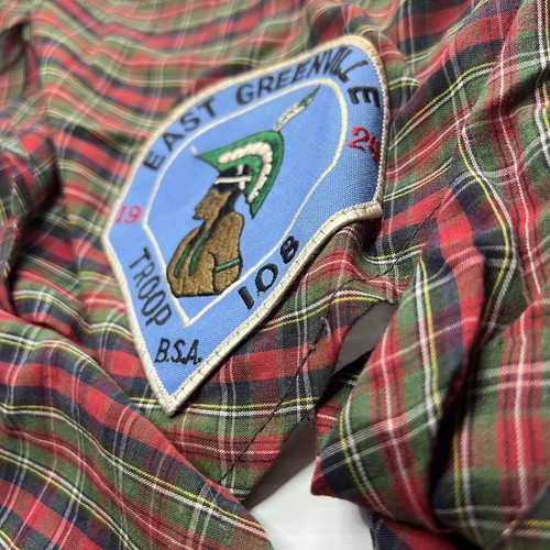 Pañuelo a cuadros BSA con parche East Greenville Troop 108 44" en un lado SB-560