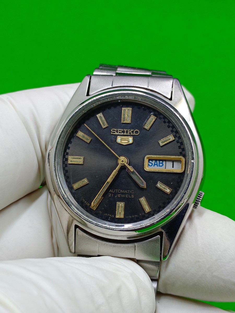 vintage SEIKO 5 watch Automatic 21 Jewels Japan 7019-6081 Day