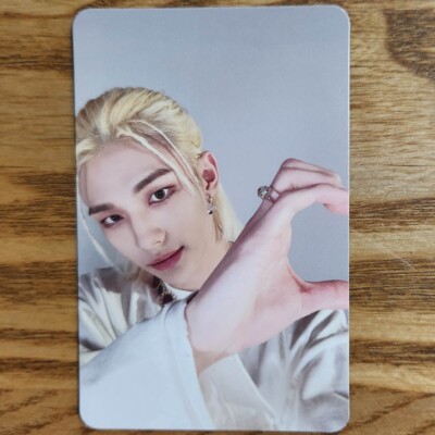 Hyunjin Official Photocard Stray Kids Mini Album Maxident Genuine