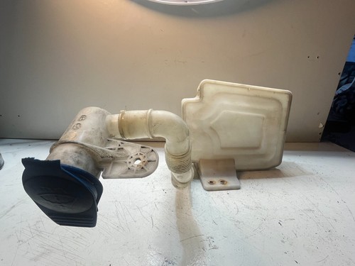 VW Golf V 5 Wischwasserbehälter mit Pumpe 1K0955453R 1K0955453Q.    (VW10*)