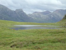 Photo 6x4 Lochan nan Cabar Spidean nan Clach View from the footpath which c2003