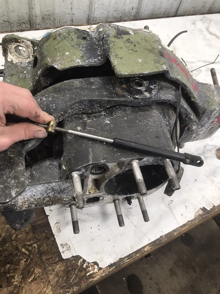 Mercury marine MerCruiser Bravo 1 2 3 out drive outdrive mount gimbal housing - Image 3 of 4