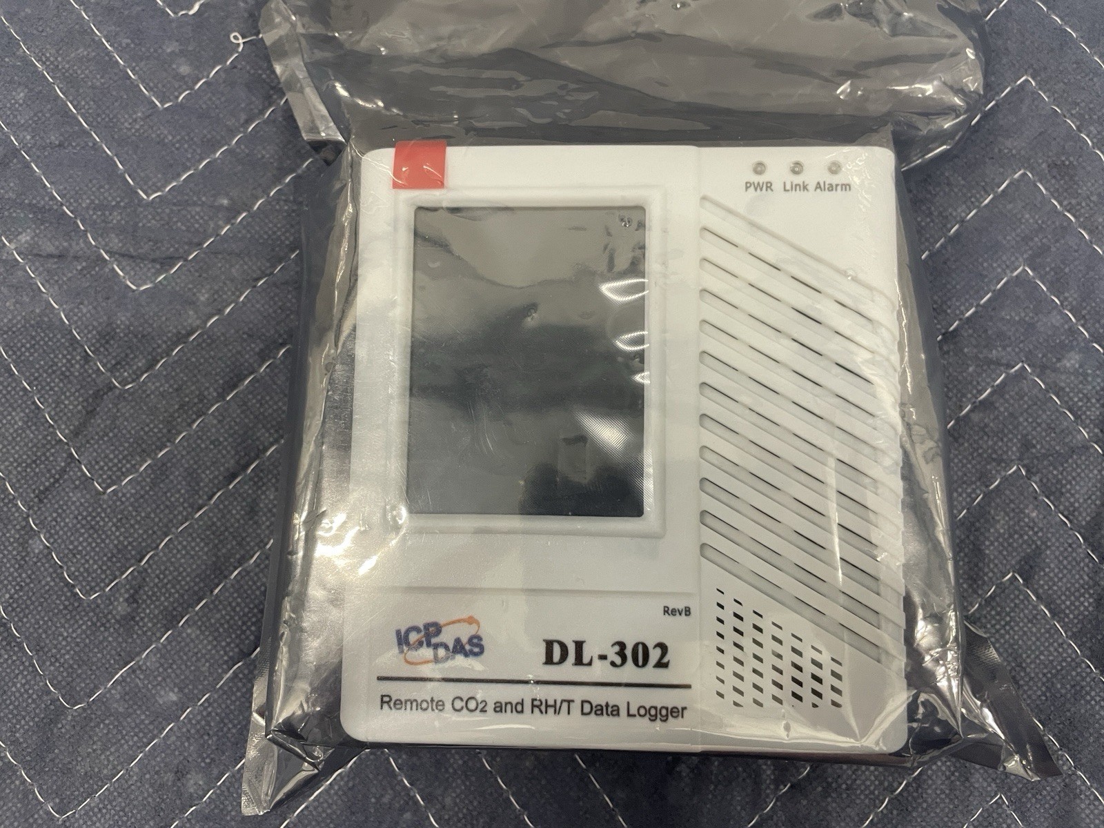 ICP DAS DL-302 Remote CO2 and RH/T Data Logger