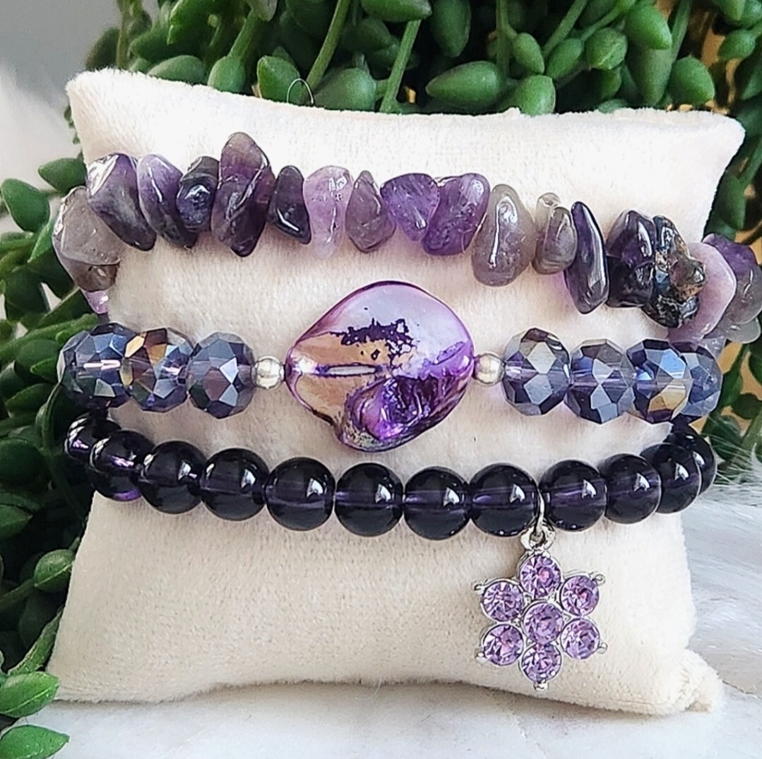 NWT Ryze 'Georgia Marquez'Natural Stone Mother of Pearl Staxx