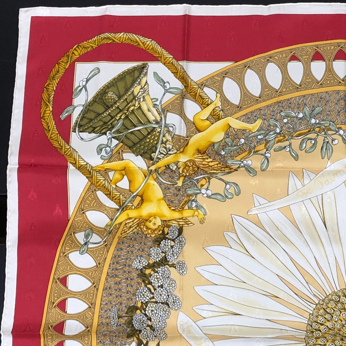 HERMES Silk Scarf JACQUARD Foulard AMOURS 90 35″ Angel Bee