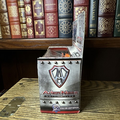 Arlen Ness Motorcycles Outlaw Steel Iron Legends Motorcycle 1:18 Scale #99210 - Picture 2 of 8