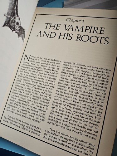 Vampires. Bernhardt J Hurwood. Lore & Legend. 1981 - Picture 11 of 18