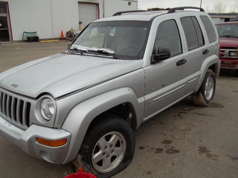 Buje de rueda delantero usado se adapta a: Jeep Liberty 2002 delantero sin ABS grado A Foto 3 de 4