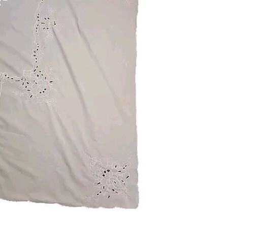 Vintage White  Linen Embroidered & Cut Out Square Tablecloth 64" x 83" - Bild 2 von 8
